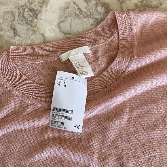 NWT H&M Soft Pink Oversized Light Knit Sweater - Picture 9 of 13